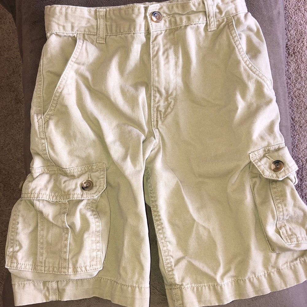 Boys cargo shorts EUC